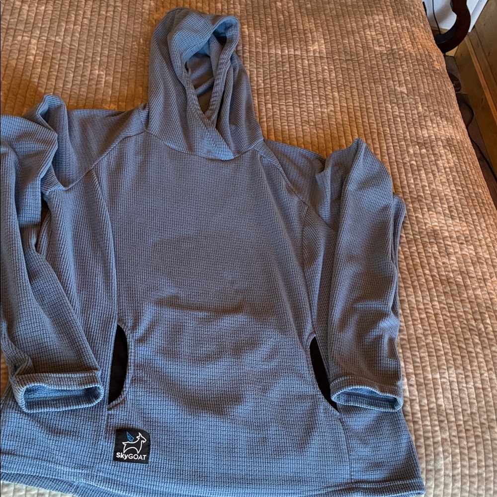 Beautiful Women’s SkyGoat Camp Blue Microgrid Fleece Hoodie